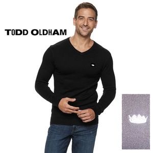 Todd Oldham Embroidered Long Sleeve V Neck T Shirt Medium Gently worn